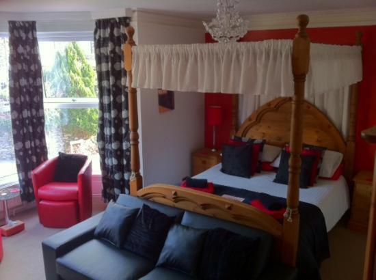 Number 80 Hotel Bowness-on-Windermere Bagian luar foto
