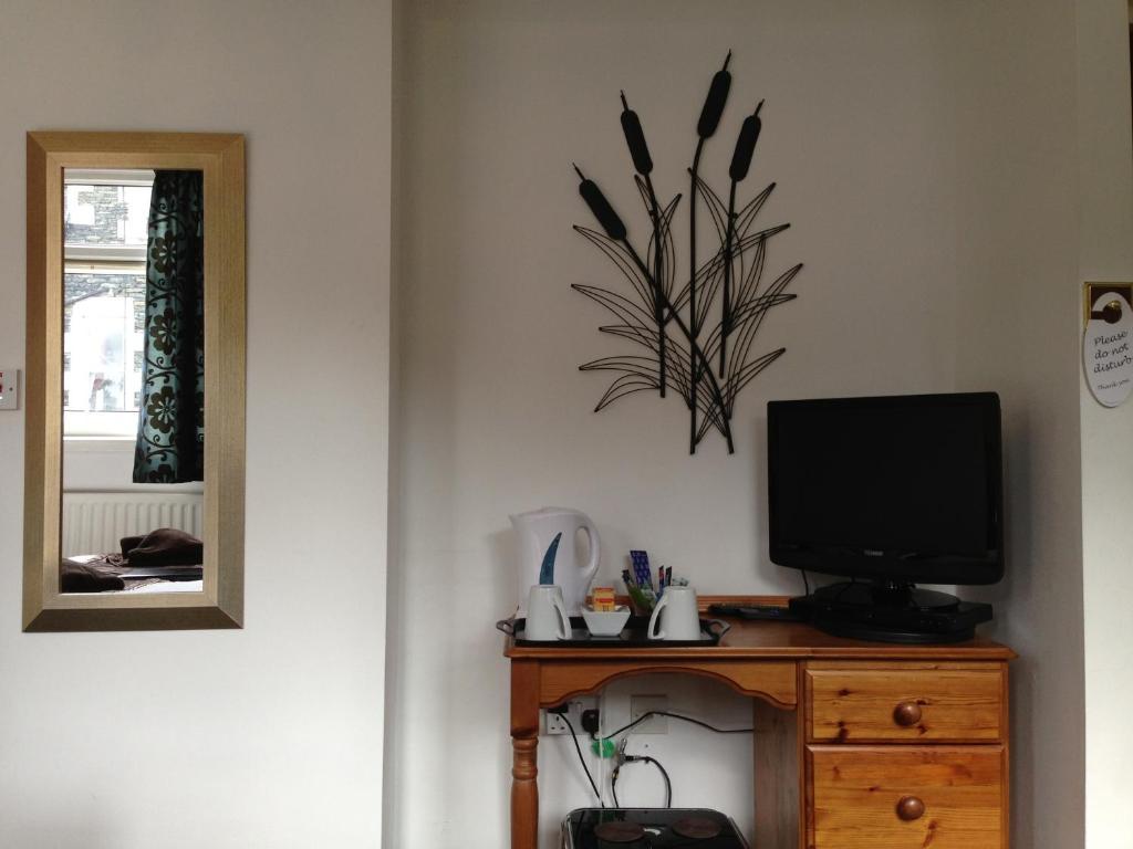 Number 80 Hotel Bowness-on-Windermere Bagian luar foto